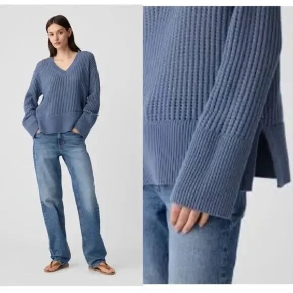 GAP Factory Sweaters - GAP Bainbridge Blue Relaxed Crochet V-Neck Sweater/NWT/S